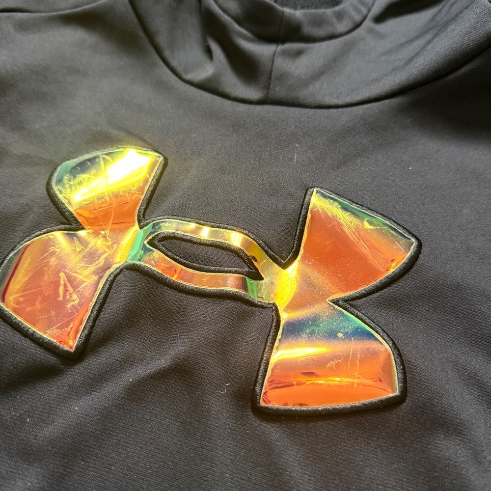 Under Armour Hoodie Kids Youth Large Black Iridescent Logo Fleece Pullover Loose